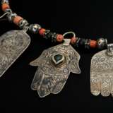 Marokkanische Kette mit diversen Silber-, Korallen… - Foto 2