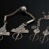 2 Diverse marokkanische Fibelketten: 1x mit zentra… - Foto 1