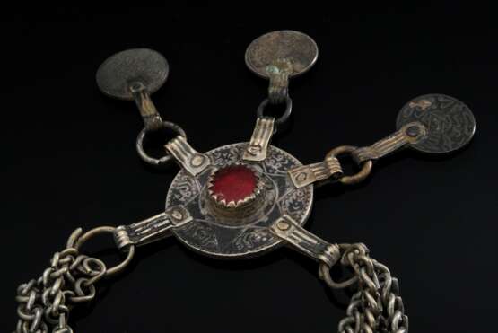 2 Diverse marokkanische Fibelketten: 1x mit zentra… - Foto 4 2 Diverse marokkanische Fibelketten: 1x mit zentra… - Foto 4