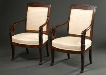 Pair of French armchairs with sculpted swan armres…
