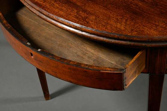 Mahogany demilune folding table on pointed legs wi… - фото 3 Mahogany demilune folding table on pointed legs wi… - фото 3