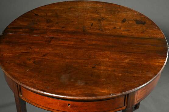 Mahogany demilune folding table on pointed legs wi… - фото 5 Mahogany demilune folding table on pointed legs wi… - фото 5