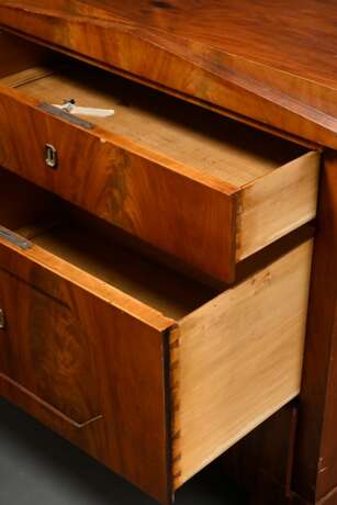 Classic Biedermeier chest of drawers with architec… - photo 3 Classic Biedermeier chest of drawers with architec… - photo 3