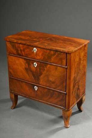 Small late Biedermeier children's chest of drawers… - photo 1 Small late Biedermeier children's chest of drawers… - photo 1