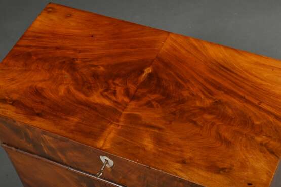 Small late Biedermeier children's chest of drawers… - photo 2 Small late Biedermeier children's chest of drawers… - photo 2