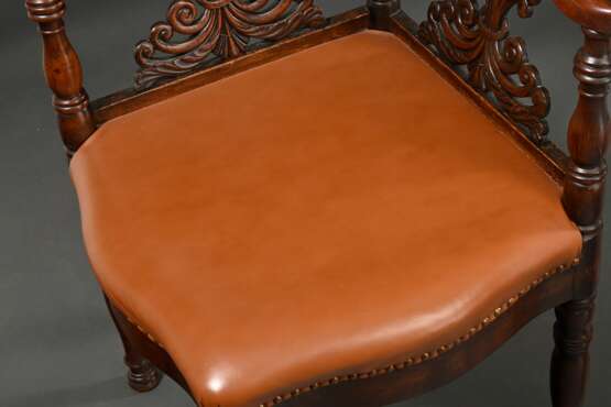 2 Historismus Ecksessel mit vollrund geschnitzten … - Foto 3