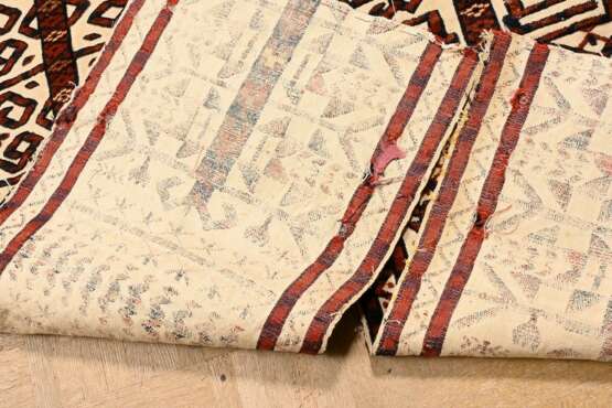 2 Various Saryk tent band fragments, with finely k… - фото 6