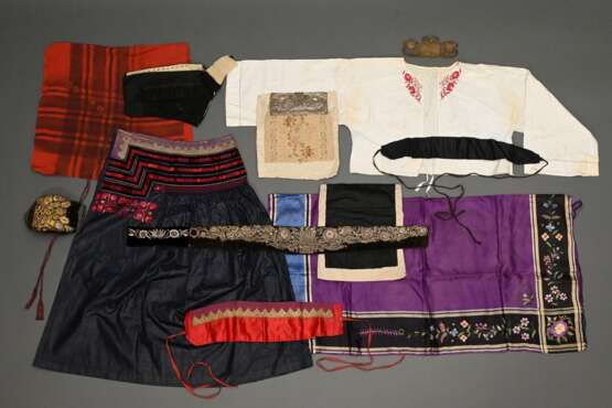 13 Diverse Teile Vierländer Trachtenkleidung, 19.J… - Foto 5 13 Diverse Teile Vierländer Trachtenkleidung, 19.J… - Foto 5