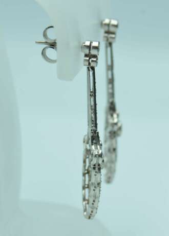 Platinum earrings with 56 natural diamonds 21th century - photo 4 Platinum earrings with 56 natural diamonds 21th century - photo 4