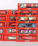 Игрушки и модели. 29 Werbe-LKW Albedo, 28 Auflieger, LKW mit Anhänger und 1 x HO-Kühlwag…