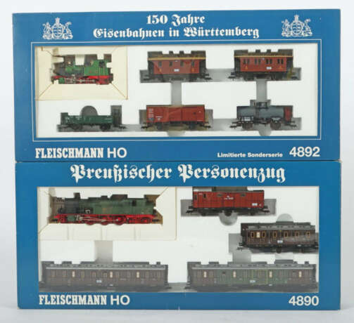 2 Zugpackungen Fleischmann, Spur H0, 1 x 4890, Preussischer Personenzu… - photo 1 2 Zugpackungen Fleischmann, Spur H0, 1 x 4890, Preussischer Personenzu… - photo 1