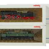 2 Lokomotiven Märklin, Spur H0, 1x E-Lok 3322, Betr.nr. 194 112-9; 1x … - фото 1