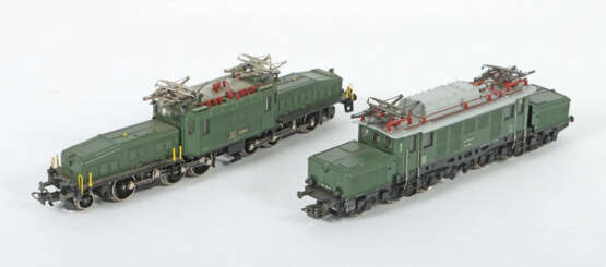 2 E-Loks Märklin, H0, 1x E-Lok, 3356, BR Be 6/8 der SBB, sog. ''Krokod… - photo 1 2 E-Loks Märklin, H0, 1x E-Lok, 3356, BR Be 6/8 der SBB, sog. ''Krokod… - photo 1