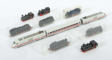 8 Dampfloks, 1 ICE Schnellzug Märklin, Spur H0, 1 x ICE Schnellzug, 3-…