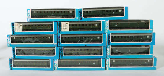 14 Personenwagen Märklin, Spur H0, 1 x 4131, 2 x 4132, 1 x 4133, 4 x 4… - Foto 1