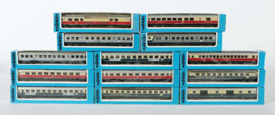 13 Personenwagen Märklin, Spur H0, 1 x 4158, 1 x 4159, 1 x 4160, 2 x 4… - фото 1 13 Personenwagen Märklin, Spur H0, 1 x 4158, 1 x 4159, 1 x 4160, 2 x 4… - фото 1