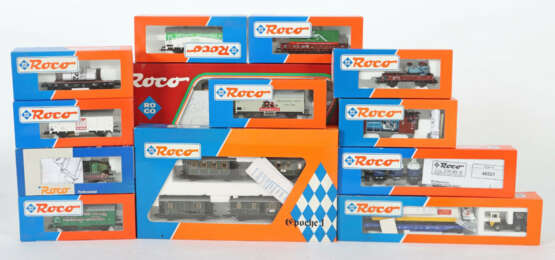 Konvolut Eisenbahn Roco, Spur H0, 1 x Wagenset BR VT 11.5 (VAT 601) TE… - фото 1 Konvolut Eisenbahn Roco, Spur H0, 1 x Wagenset BR VT 11.5 (VAT 601) TE… - фото 1