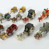 17 Pferde/Ochsengespanne/Handkarren Erzgebirge, Miniaturen, Holz bemal… - photo 1