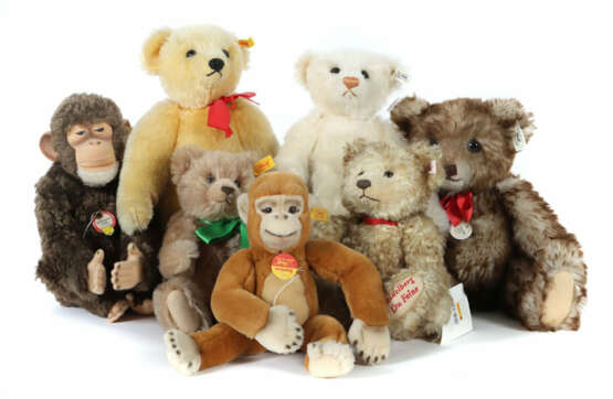 5 Bären, 2 Affen Steiff, Replika, Schimpans 1928, Replika von 1993, K/… - photo 1 5 Bären, 2 Affen Steiff, Replika, Schimpans 1928, Replika von 1993, K/… - photo 1