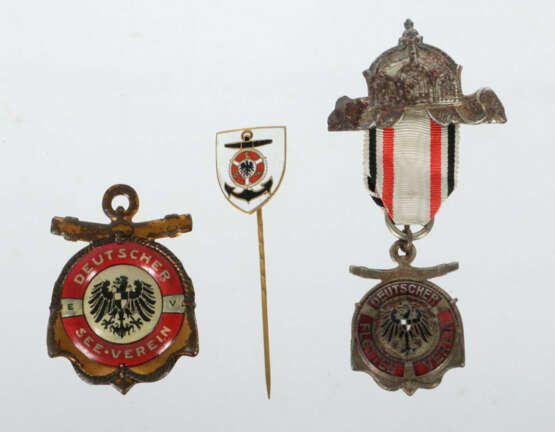 3 Abzeichen Deutscher Flottenverein, 1x Abzeichen für Inhaber von Ehre… - photo 1