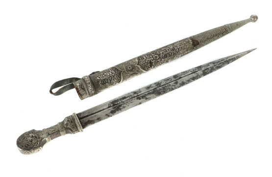 Kindjal 19. Jh./Anfang 20. Jh., kaukasischer Dolch mit beidseitig geke… - photo 1 Kindjal 19. Jh./Anfang 20. Jh., kaukasischer Dolch mit beidseitig geke… - photo 1