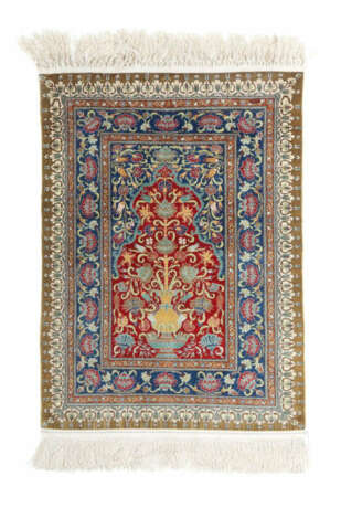 Sehr feiner Hereke-Seidengebetsteppich Türkei, um 1980, Seide auf Seid… - photo 1