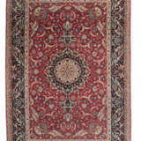 Isfahan Seirafian Zentralpersien, um 1970, im unteren Kelim sign. ''S.… - photo 1