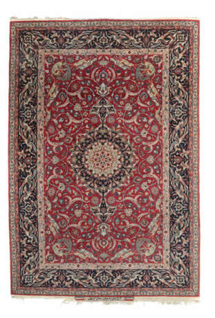 Isfahan Seirafian Zentralpersien, um 1970, im unteren Kelim sign. ''S.… - photo 1