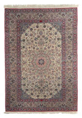 Nain-Medaillonteppich Zentralpersien, um 1970, Wolle auf Baumwolle, cr…