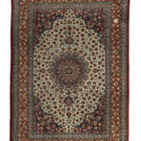 Feiner, signierter Qom-Seidenteppich Zentralpersien, Ende 20. Jh., sig… - Foto 1