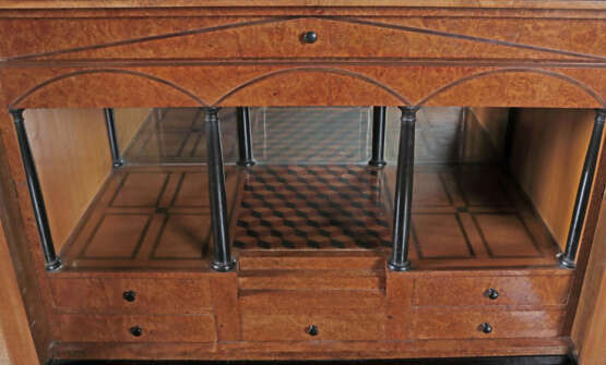 Biedermeier-Schreibschrank 2. Viertel 19. Jh., Nussbaummaser furniert,… - Foto 3