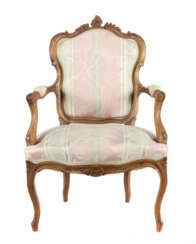 Napoleon III.-Fauteuil im Barockstil Frankreich, um 1870, Nussbaum mas…