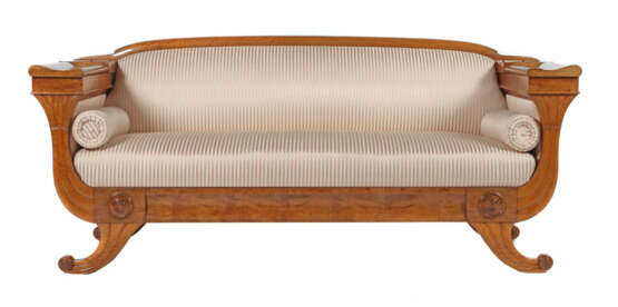 Sofa im Biedermeierstil Dänemark, um 1900, Eisbirke furniert, die Arml… - photo 1 Sofa im Biedermeierstil Dänemark, um 1900, Eisbirke furniert, die Arml… - photo 1