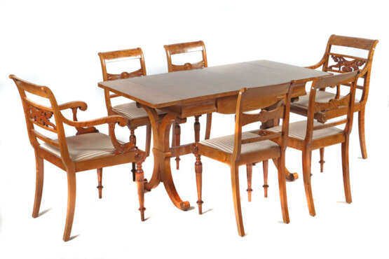 Tisch und 6 Stühle im Biedermeierstil Dänemark, um 1900, Eisbirke furn… - photo 1 Tisch und 6 Stühle im Biedermeierstil Dänemark, um 1900, Eisbirke furn… - photo 1