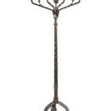 Vierflammiger Bodenstandleuchter 20. Jh., Kunstschmiedeeiserner Kerzen… - photo 1