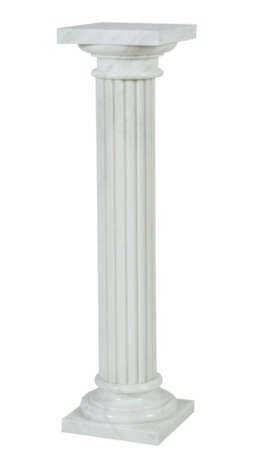 Marmorsäule weißer Carrara-Marmor, dreiteilig: Basis, Säulenschaft, Kä… - photo 1