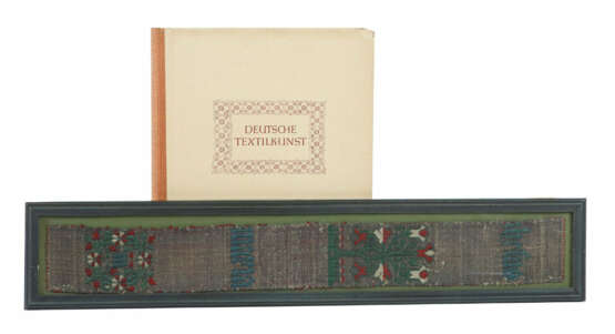 Gotische Kölner Borte 14./15. Jh., hergestellt wurde die feine Seidenb… - photo 1 Gotische Kölner Borte 14./15. Jh., hergestellt wurde die feine Seidenb… - photo 1