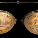 Brille als Werbeausleger Bezeichnet ''Samuel Whitford'', war ein Opti… - photo 2