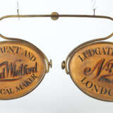 Brille als Werbeausleger Bezeichnet ''Samuel Whitford'', war ein Opti… - photo 4