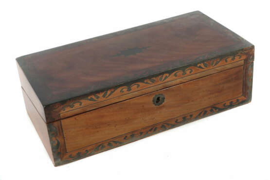 Schreibschatulle um 1900, verschließbarer Schreibkasten aus Mahagoni m… - photo 1