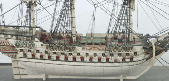 Knochenschiff 19. Jh., Vollmodell einer wohl britischen Dreimaster-Fre… - photo 2