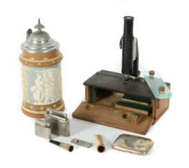 Konvolut Kleinantiquitäten best. aus: Bierkrug im Renaissancestil, Vil…