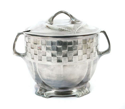 Jugendstil-Bowle Orivit, Köln-Ehrenfeld, um 1910, Zinn versilbert, ger… - photo 1