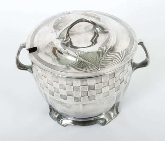 Jugendstil-Bowle Orivit, Köln-Ehrenfeld, um 1910, Zinn versilbert, ger… - photo 2