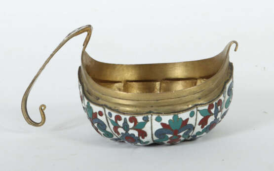 Emaillierter Kowsch dat. 1914, Kupfer vermessingt, runder zehnpassiger… - photo 3