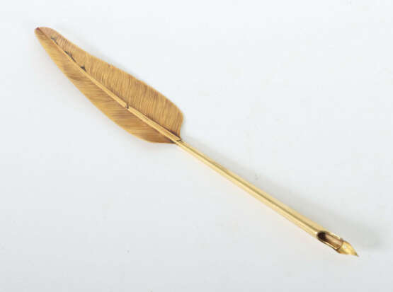 Goldene Schreibfeder 19. Jh, Gold säuregeprüft, fein ausgeformte Vogel… - фото 2 Goldene Schreibfeder 19. Jh, Gold säuregeprüft, fein ausgeformte Vogel… - фото 2