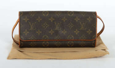 Louis Vuitton-Pochette Paris, aus der Serie ''Monogram Canvas'', Rinds…