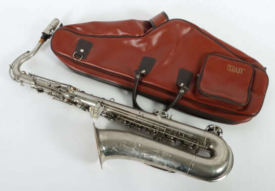 Tenor-Saxophon Keilwerth New King, Modellnumer 14190, ca. Mitte 20. Jh… - photo 2 Tenor-Saxophon Keilwerth New King, Modellnumer 14190, ca. Mitte 20. Jh… - photo 2