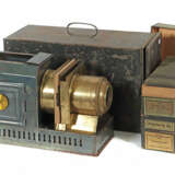 Projektor Unger & Hoffmann A.G., Dresden/Berlin, um 1900, Metall schwa… - photo 1