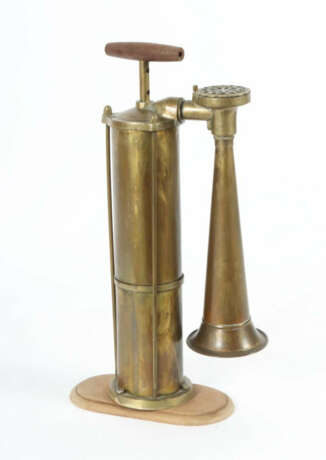 Nautisches Nebelhorn Tyfon/Schweden, Messing, mit Luftdruckzylinder zu… - фото 2 Nautisches Nebelhorn Tyfon/Schweden, Messing, mit Luftdruckzylinder zu… - фото 2